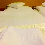 Hotel I Restauracja Sara Отель *