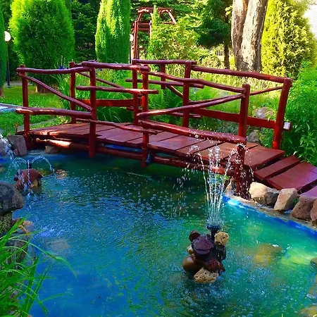 فندق I Restauracja Sara *