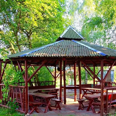 I Restauracja Sara فندق