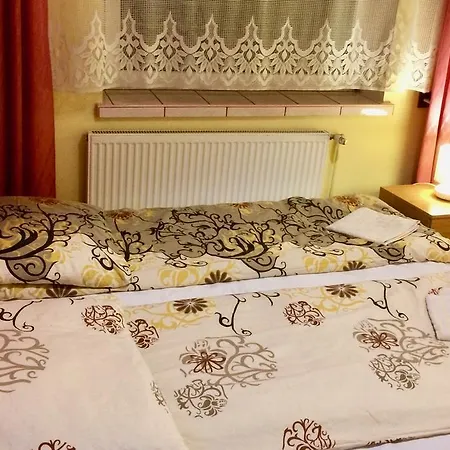 Hotel I Restauracja Sara * Polanica-Zdroj