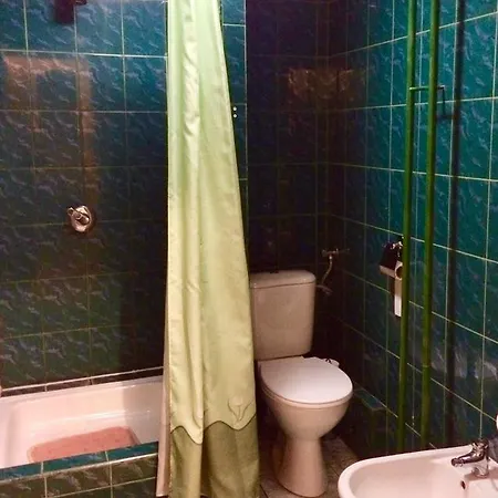 I Restauracja Sara فندق *