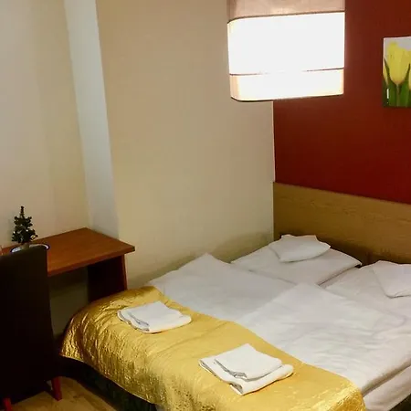 فندق I Restauracja Sara