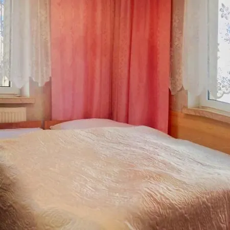 I Restauracja Sara * بولانيكا- زدروي