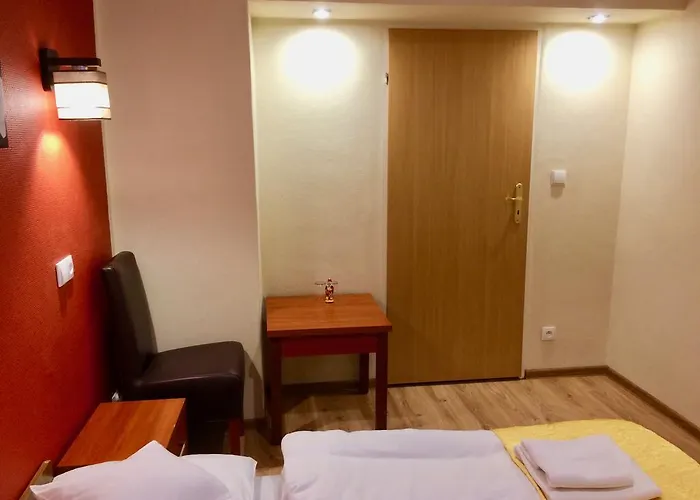 Hotel Hotel I Restauracja Sara